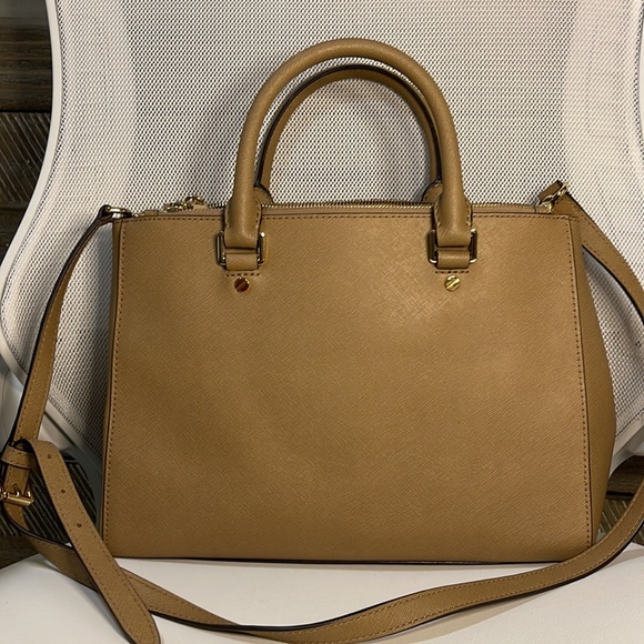 Michael Kors Bag - Picture 2 of 2